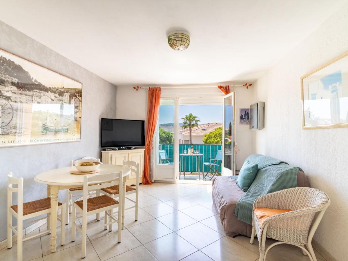 Apartment Les Ilaires By Interhome Le Lavandou Esterno foto