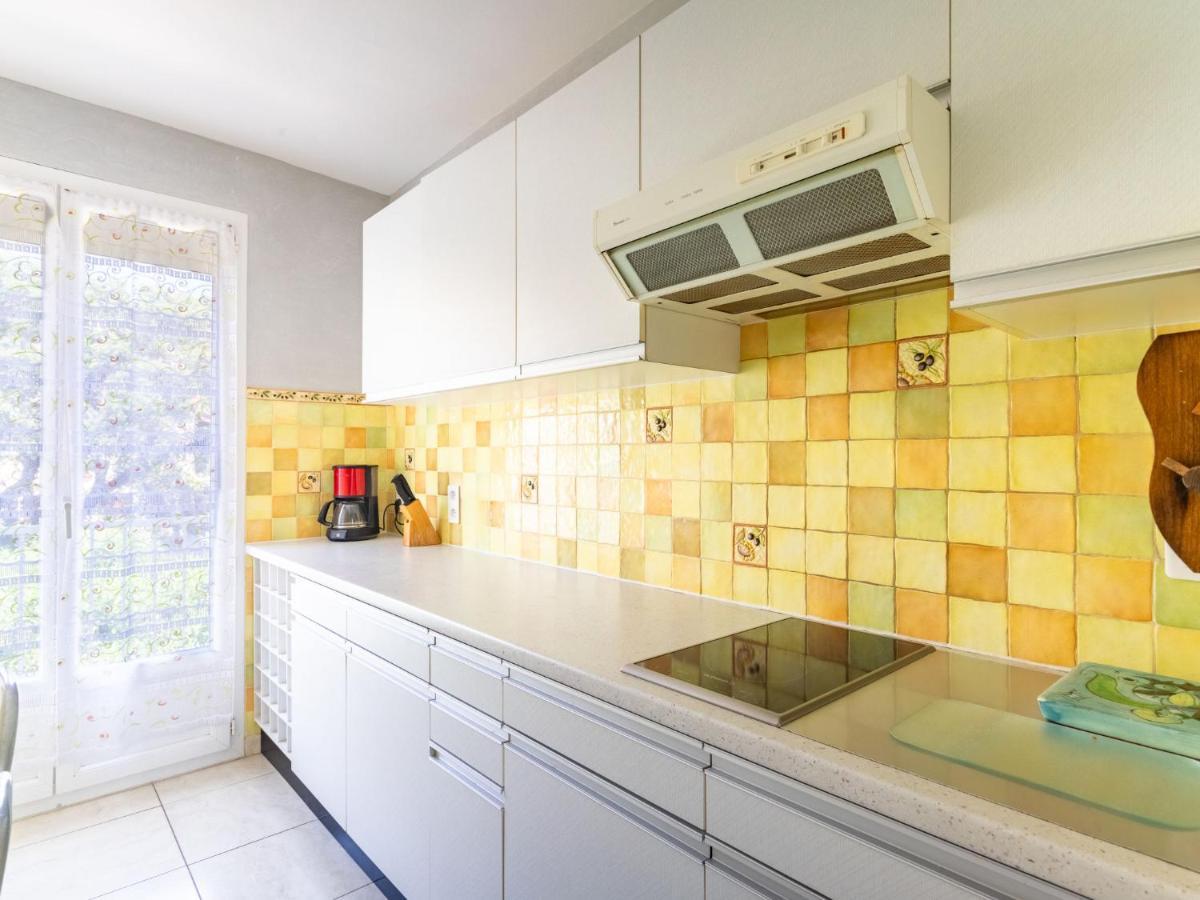 Apartment Les Ilaires By Interhome Le Lavandou Esterno foto