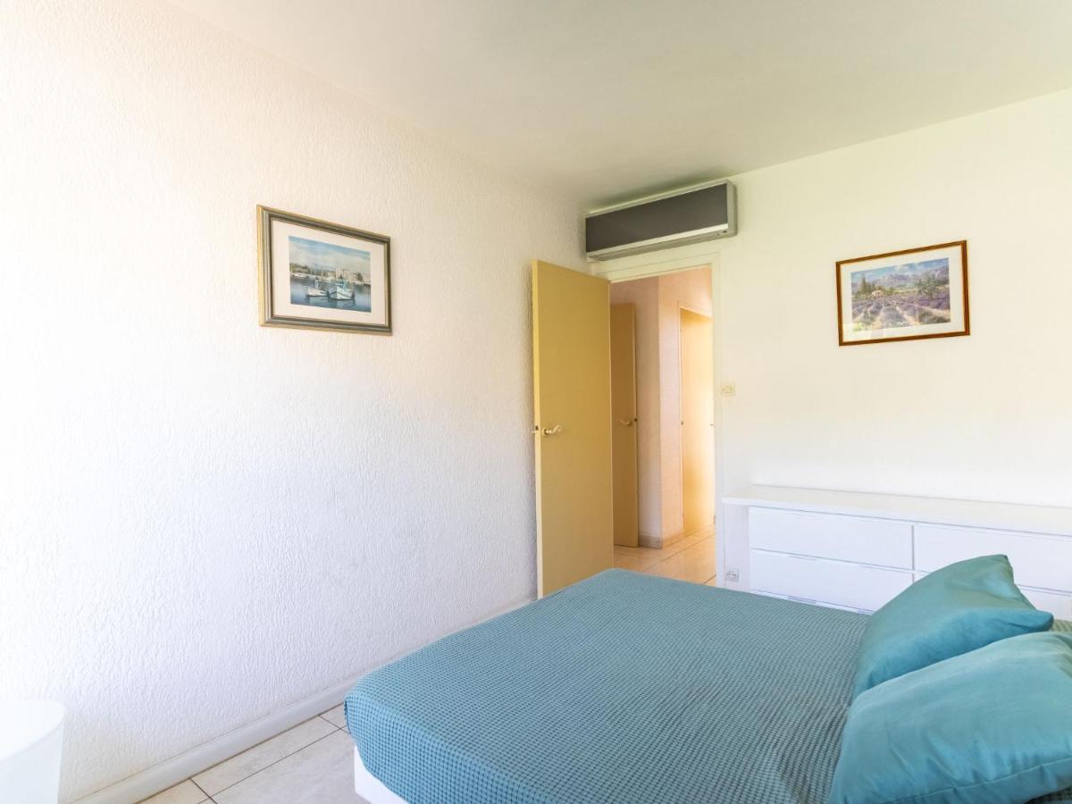 Apartment Les Ilaires By Interhome Le Lavandou Esterno foto