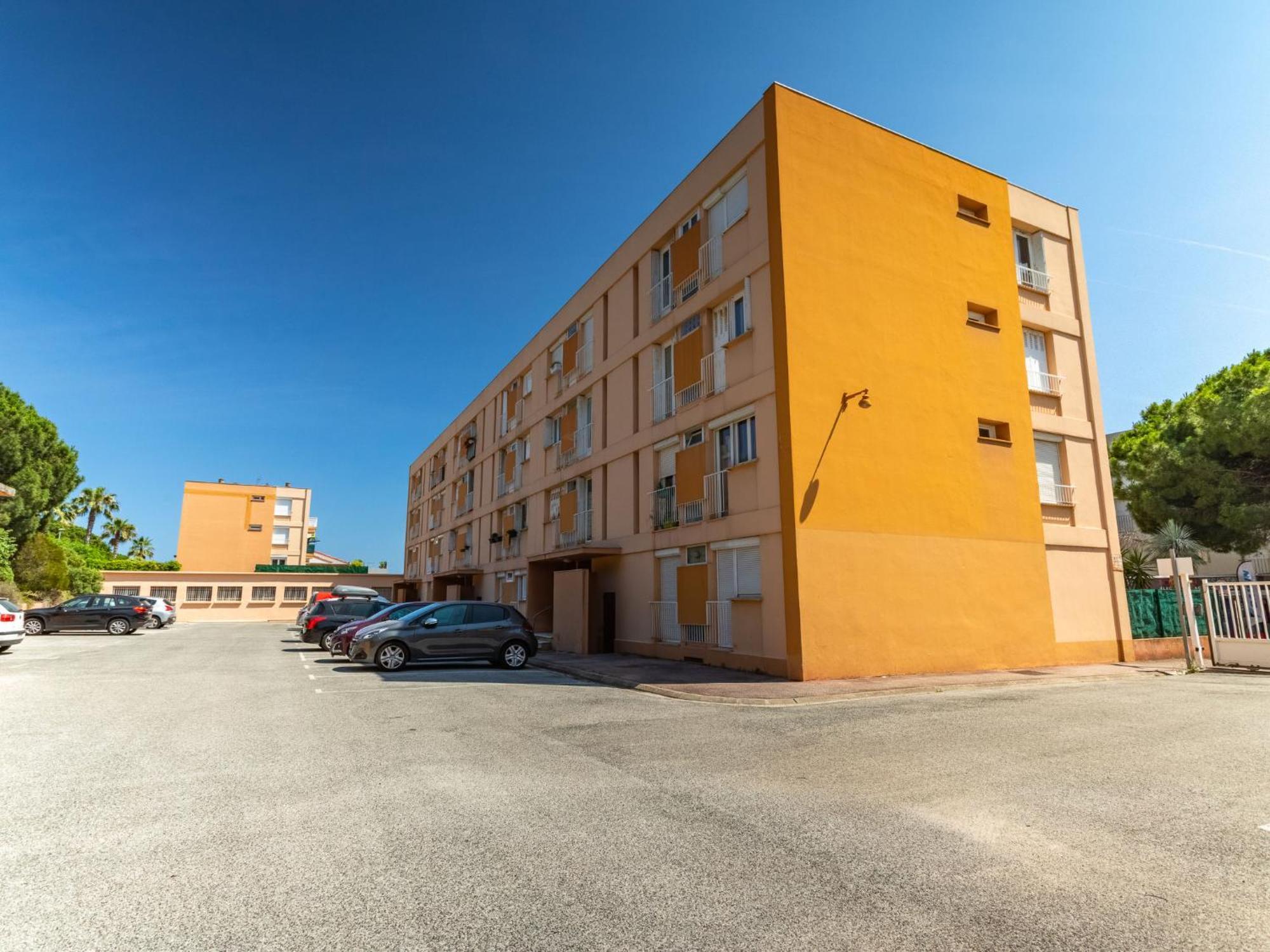 Apartment Les Ilaires By Interhome Le Lavandou Esterno foto