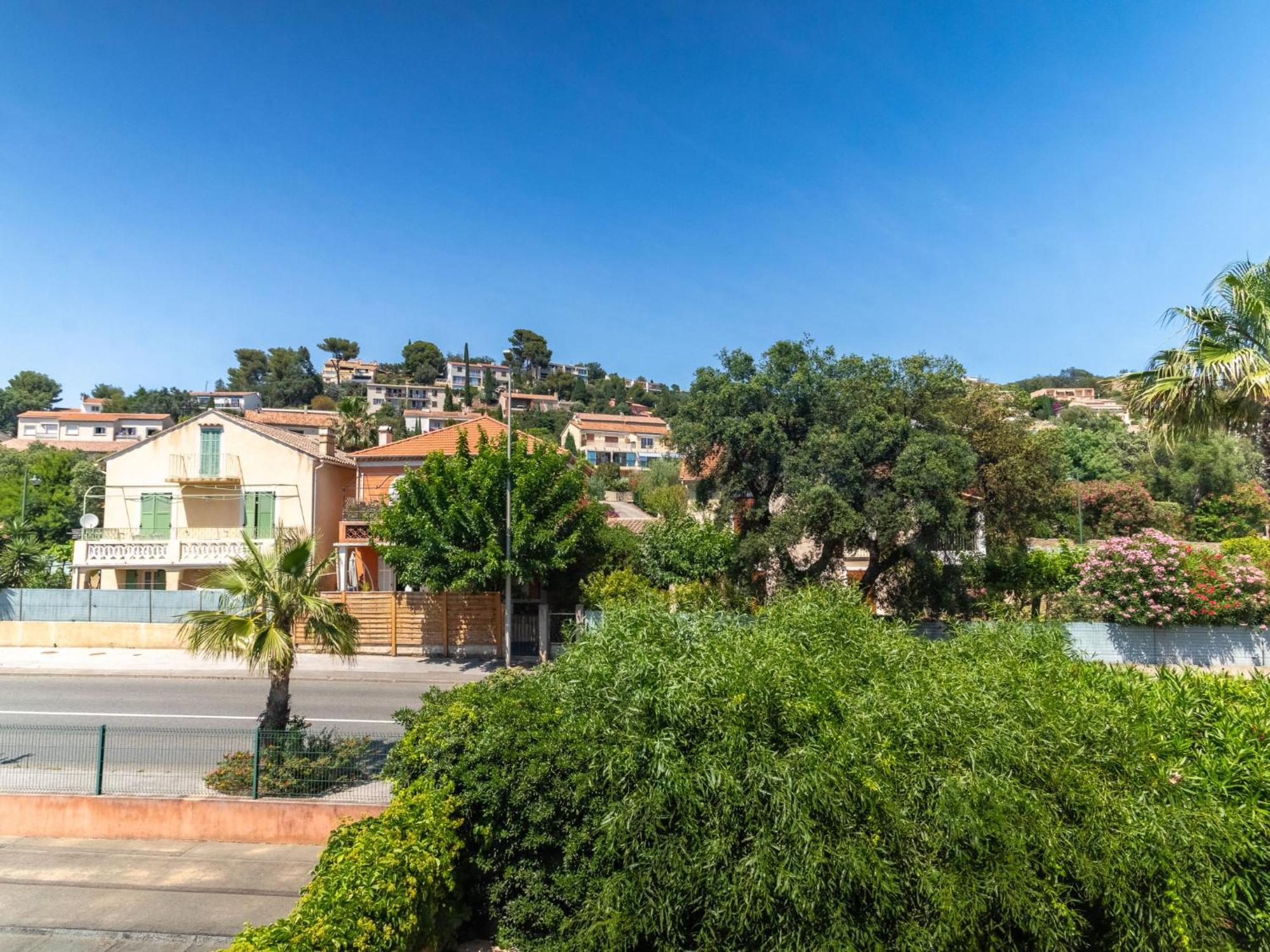 Apartment Les Ilaires By Interhome Le Lavandou Esterno foto